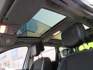 Renault Scénic III 1.5 dCi 110 Épave (2015, Blanc)