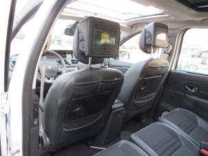 Renault Scénic III 1.5 dCi 110 Épave (2015, Blanc)