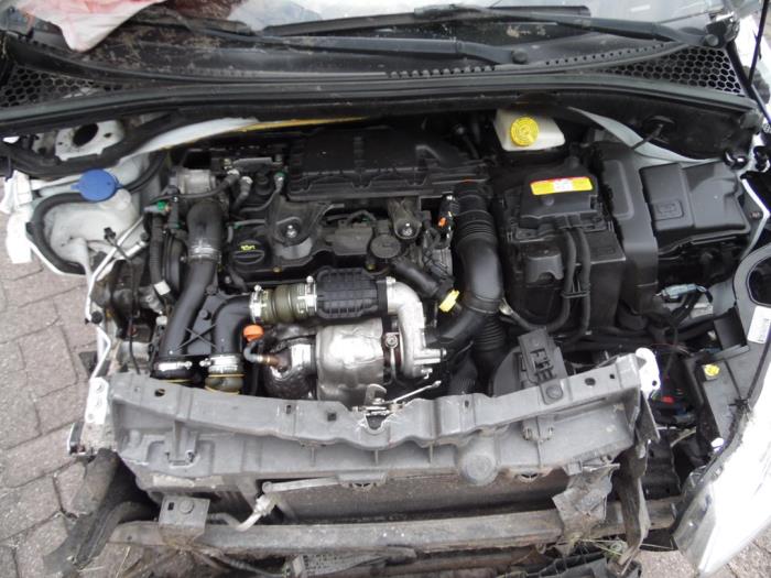 Citroen DS3 1.6 e-HDi Schrottauto (2012, Weiß)
