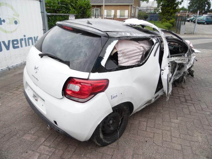 Citroen DS3 1.6 e-HDi Schrottauto (2012, Weiß)