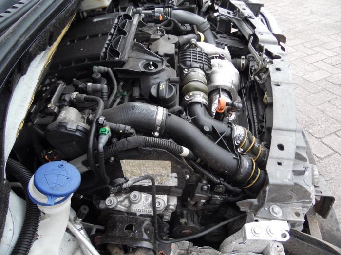Citroen DS3 1.6 e-HDi Schrottauto (2012, Weiß)