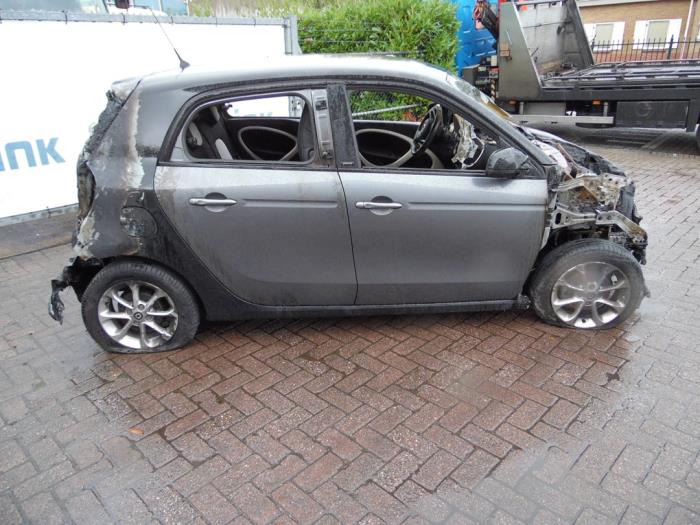 Smart Forfour 1.0 12V Épave (2015, Gris)