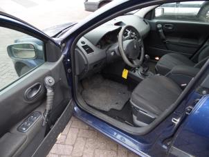 Renault Megane II 1.6 16V Samochód złomowany (2003, Niebieski)
