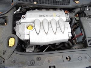Renault Megane II 1.6 16V Samochód złomowany (2003, Niebieski)