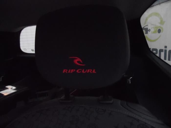 Renault Twingo II 1.2 16V Samochód złomowany (2010, Czerwony)