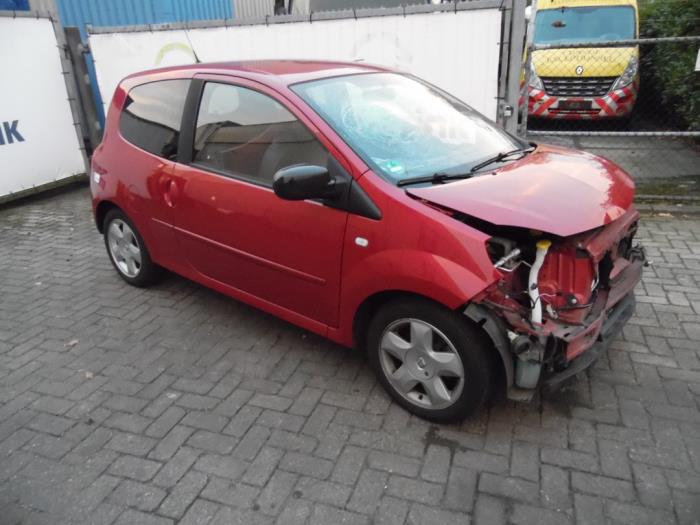 Renault Twingo II 1.2 16V Samochód złomowany (2010, Czerwony)