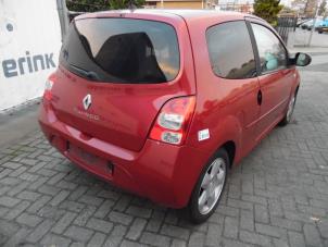 Renault Twingo II 1.2 16V Samochód złomowany (2010, Czerwony)