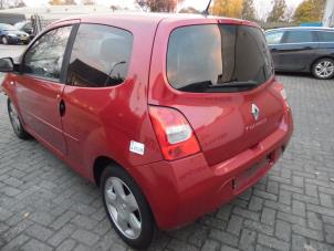 Renault Twingo II 1.2 16V Samochód złomowany (2010, Czerwony)