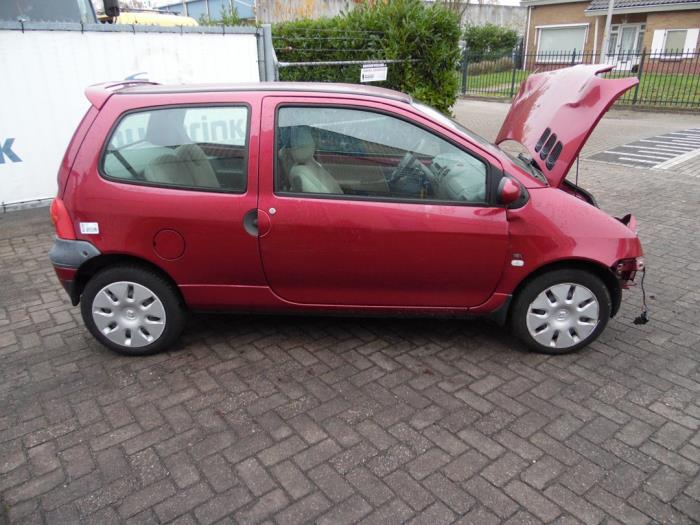 Renault Twingo 1.2 16V Samochód złomowany (2003, Czerwony)