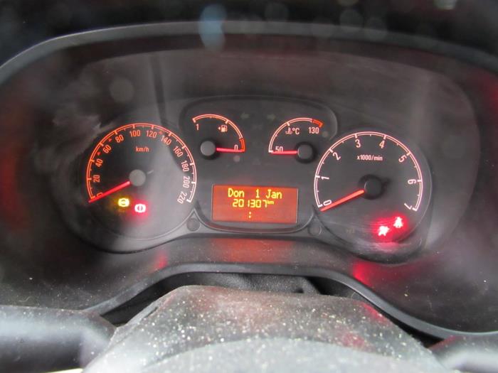Opel Combo 1.3 CDTI 16V ecoFlex Skrotfordon (2012, ZWART)