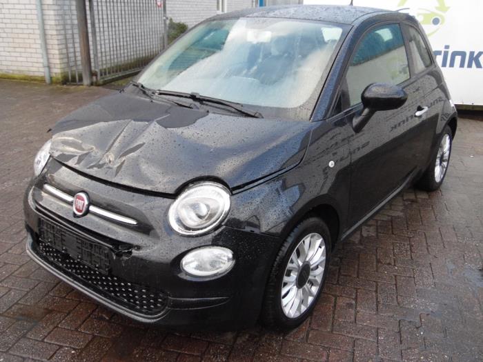 Fiat 500 0.9 TwinAir 80 Skrotfordon (2016, ZWART)