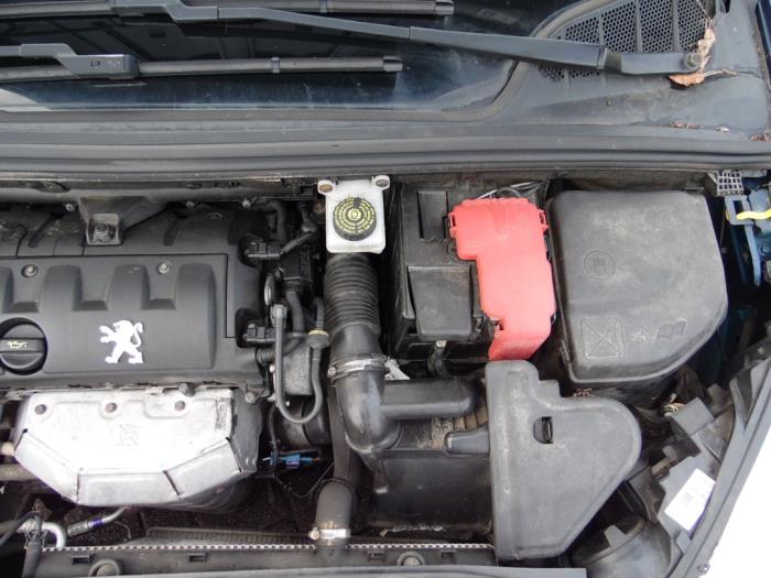 Peugeot 308 1.4 VTI 16V Skrotfordon (2008, BLAUW)