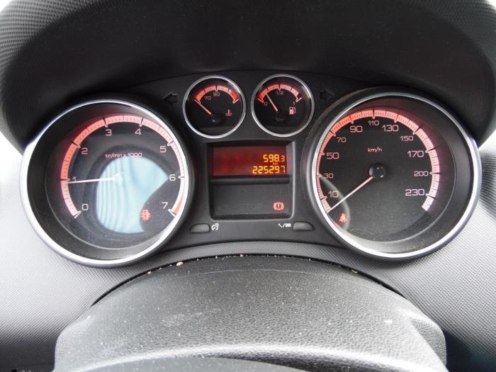 Peugeot 308 1.4 VTI 16V Skrotfordon (2008, BLAUW)