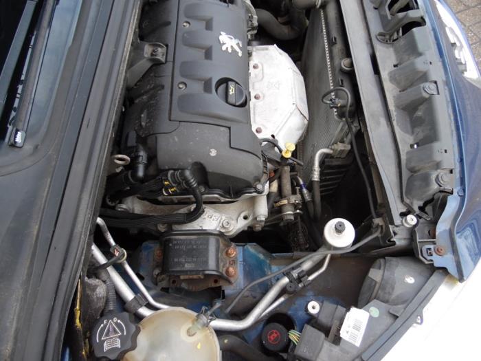 Peugeot 308 1.4 VTI 16V Skrotfordon (2008, BLAUW)