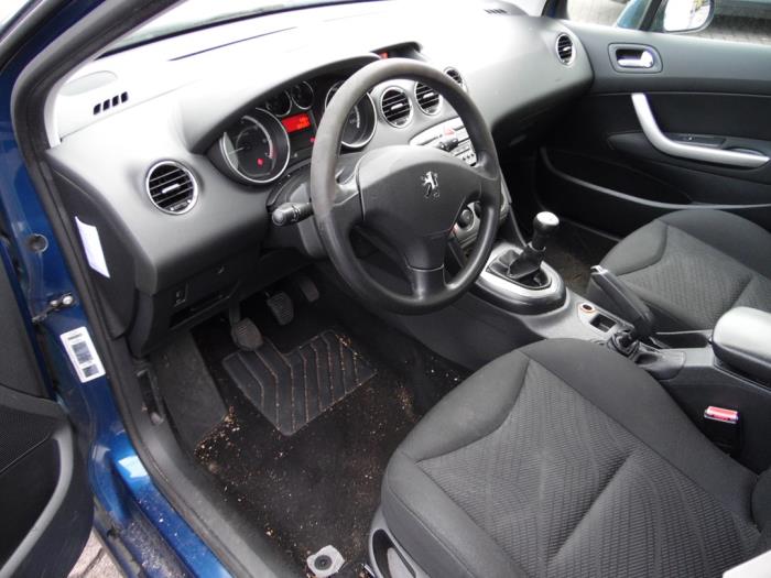 Peugeot 308 1.4 VTI 16V Skrotfordon (2008, BLAUW)