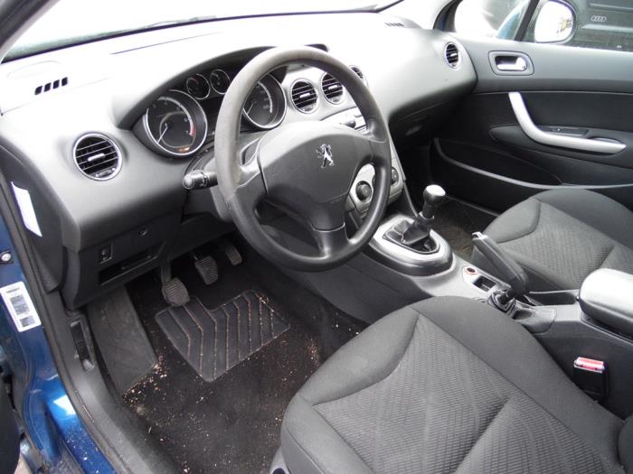 Peugeot 308 1.4 VTI 16V Skrotfordon (2008, BLAUW)