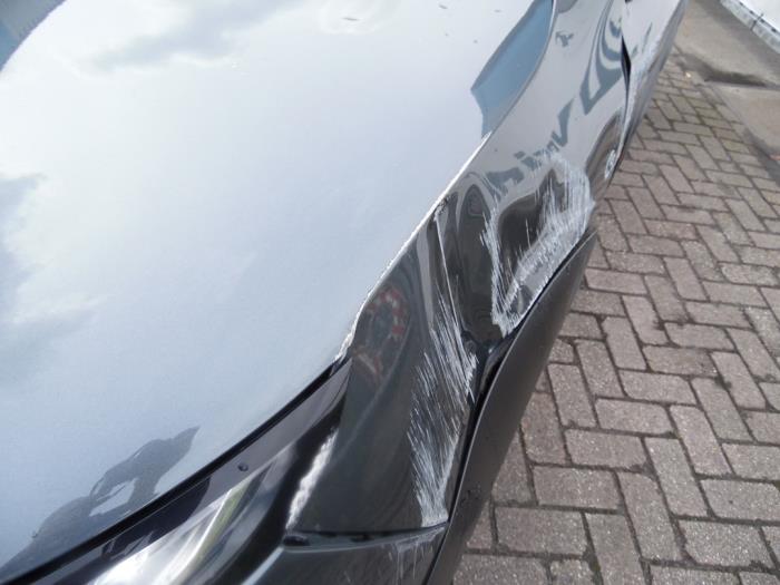 Citroen C4 Cactus 1.2 PureTech 82 12V Épave (2015, Gris)
