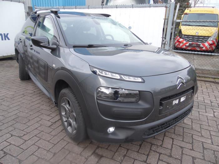 Citroen C4 Cactus 1.2 PureTech 82 12V Épave (2015, Gris)