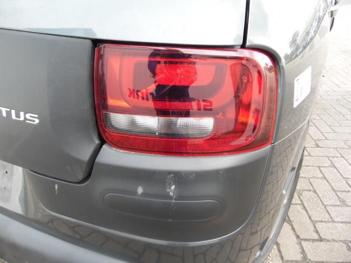 Citroen C4 Cactus 1.2 PureTech 82 12V Épave (2015, Gris)