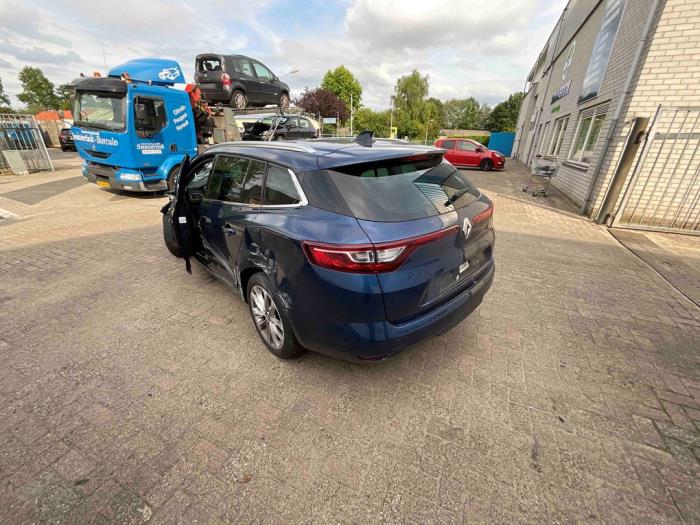 Renault Megane IV Estate 1.2 Energy TCE 100 Épave (2017, Bleu)