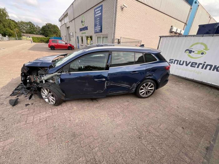 Renault Megane IV Estate 1.2 Energy TCE 100 Épave (2017, Bleu)