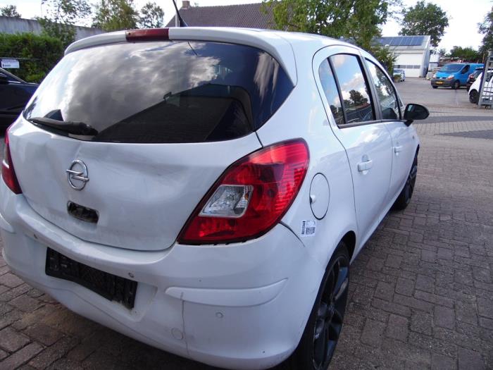 Opel Corsa D 1.3 CDTi 16V ecoFLEX Samochód złomowany (2011, Bialy)