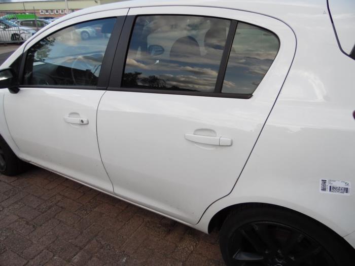Opel Corsa D 1.3 CDTi 16V ecoFLEX Samochód złomowany (2011, Bialy)