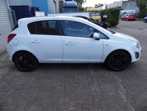 Opel Corsa D 1.3 CDTi 16V ecoFLEX Samochód złomowany (2011, Bialy)