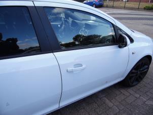 Opel Corsa D 1.3 CDTi 16V ecoFLEX Samochód złomowany (2011, Bialy)