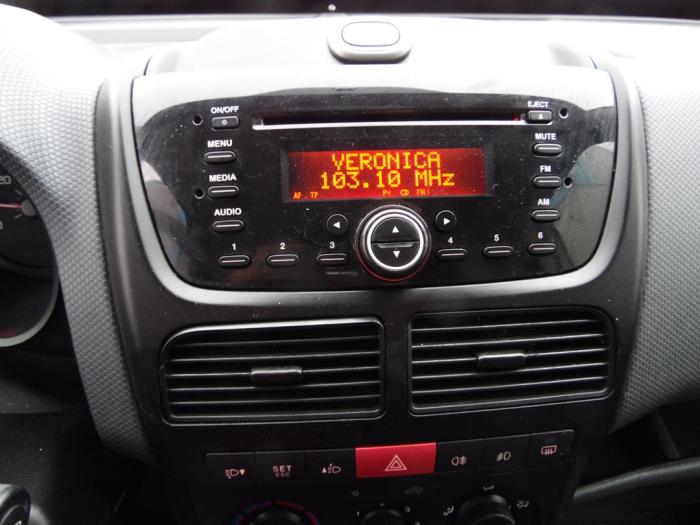 Fiat Doblo Cargo 1.3 D Multijet Épave (2012, Blanc)