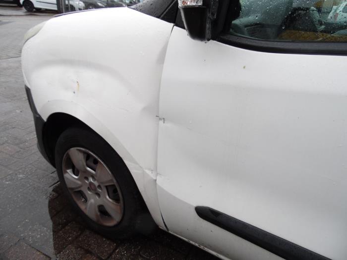 Fiat Doblo Cargo 1.3 D Multijet Épave (2012, Blanc)