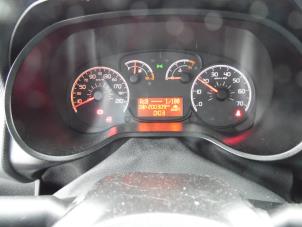 Fiat Doblo Cargo 1.3 D Multijet Épave (2012, Blanc)