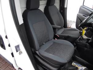 Fiat Doblo Cargo 1.3 D Multijet Épave (2012, Blanc)