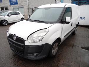 Fiat Doblo Cargo 1.3 D Multijet Épave (2012, Blanc)