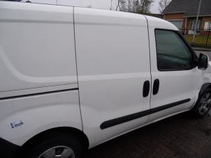 Fiat Doblo Cargo 1.3 D Multijet Épave (2012, Blanc)