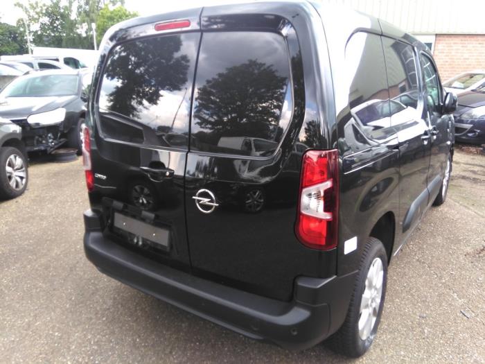 Opel Combo Cargo 1.5 CDTI 130 Schrottauto (2020, Schwarz)