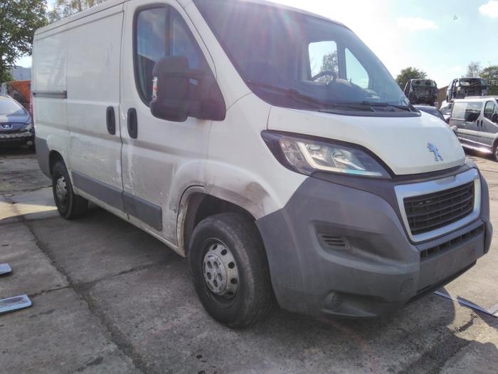 Peugeot Boxer 2.2 HDi 110 Euro 5 Vehículo de desguace (2016, Blanco)