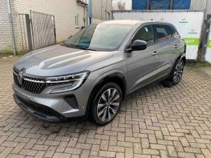 Renault Austral 1.2 E-Tech Full Hybrid 200 Épave (2023, Gris)