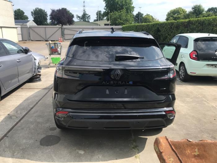 Renault Austral 1.2 E-Tech Full Hybrid 200 Schrottauto (2024, Schwarz)