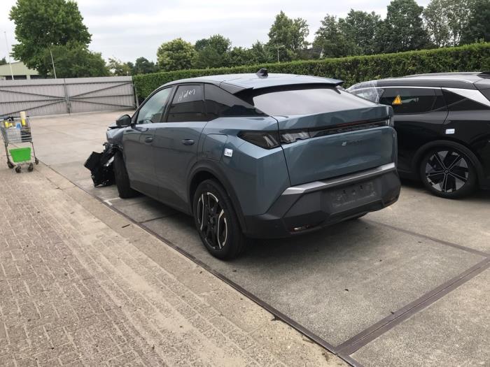 Peugeot 3008 III e-3008 210 73 kWh Schrottauto (2024, Blau)