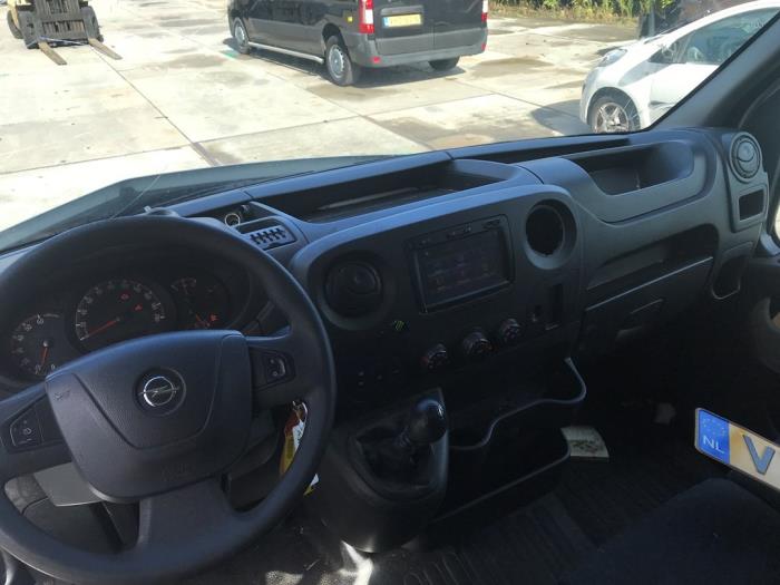 Opel Movano 2.3 BiTurbo 16V Salvage vehicle (2018, White)