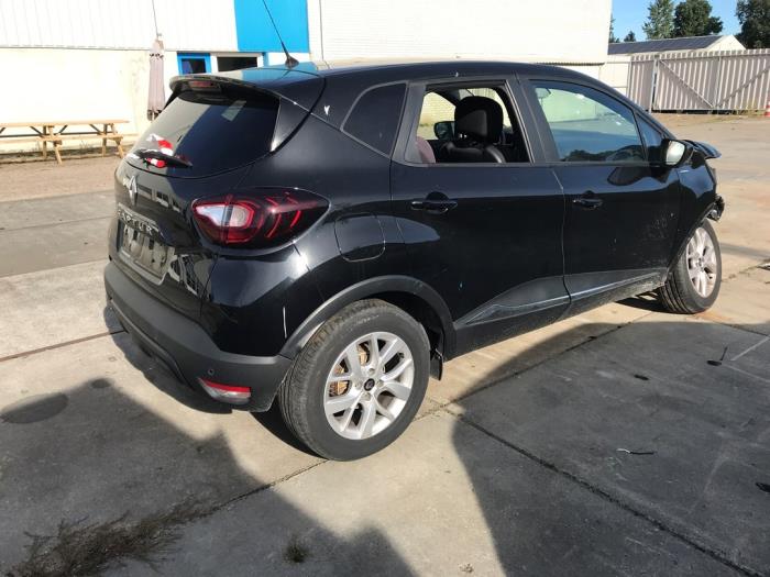 Renault Captur 1.3 TCE 150 16V Skrotfordon (2019, ZWART)