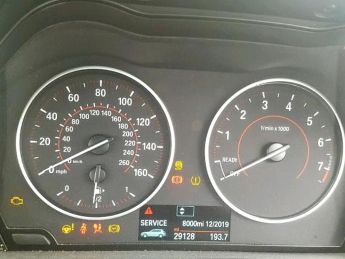 BMW 1 serie 118i 1.6 16V Vehículo de desguace (2015, Hierro, Metálico, Plateado)