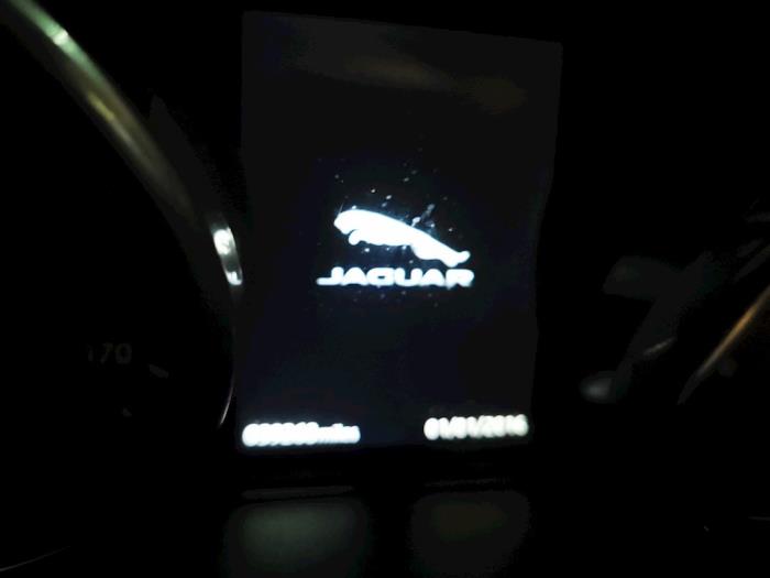 Jaguar XF 2.0d 180 16V AWD Vehículo de desguace (2018, Azul)