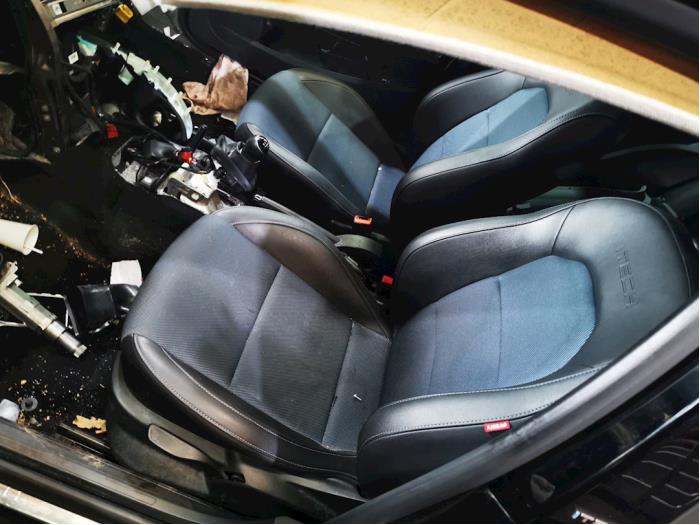 Seat Ibiza IV 1.2 12V Samochód złomowany (2014, Czarny)