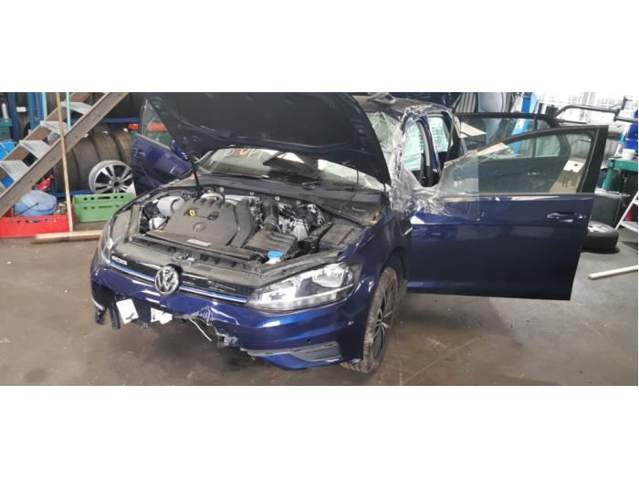 Volkswagen Golf VII 1.5 TSI Evo BlueMotion 16V Samochód złomowany (2018, Metalik, Niebieski)