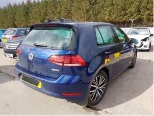 Volkswagen Golf VII 1.5 TSI Evo BlueMotion 16V Samochód złomowany (2018, Metalik, Niebieski)