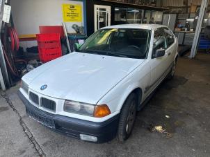 BMW 3 serie Compact 316i  (Rozbiórka)