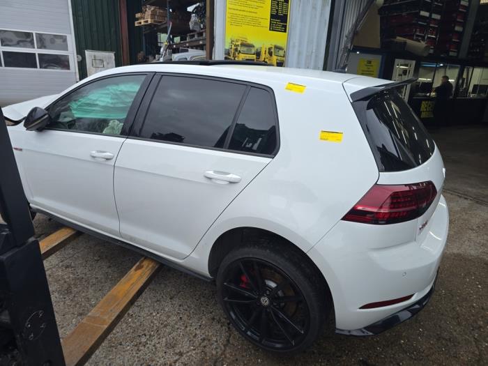 Volkswagen Golf VII 2.0 GTI 16V Performance Package Samochód złomowany (2018, Bialy)