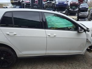 Volkswagen Golf VII 2.0 GTI 16V Performance Package Samochód złomowany (2018, Bialy)